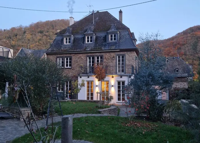 Rebhaus Adams * Moselkern