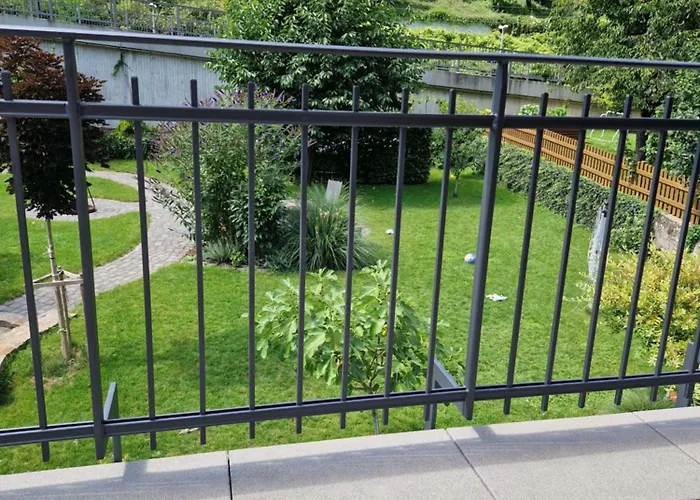 Rebhaus Adams * Moselkern